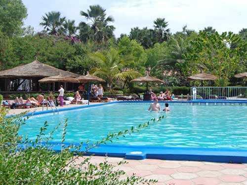 Holiday Beach Club 克罗里 外观 照片