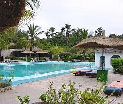 Holiday Beach Club 克罗里 外观 照片