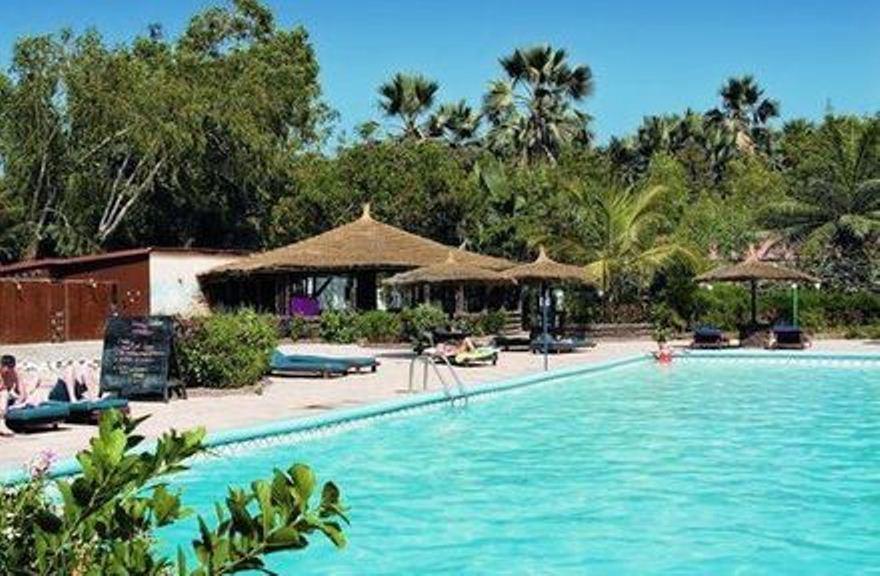 Holiday Beach Club 克罗里 外观 照片