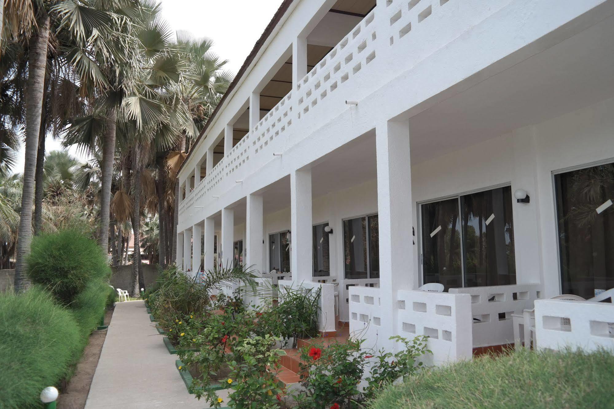 Holiday Beach Club 克罗里 外观 照片